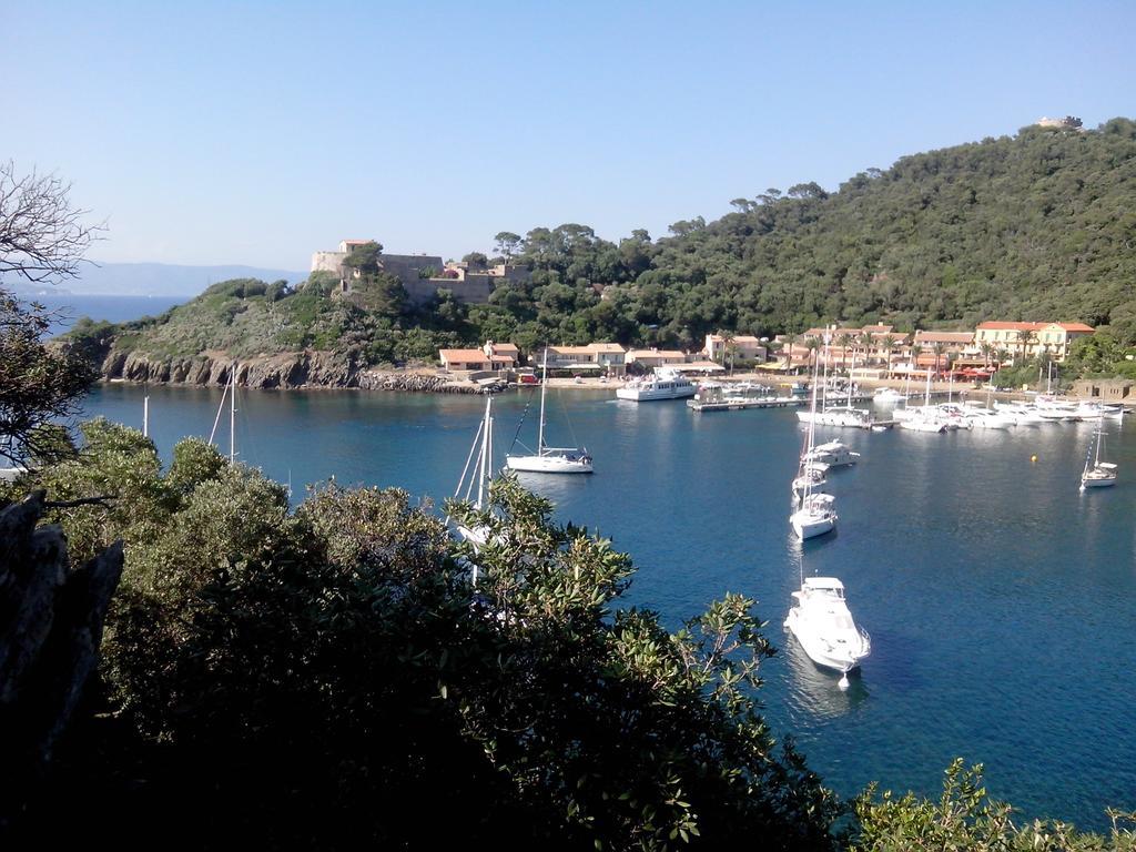 Hotel Le Manoir De Port-Cros Exterior foto